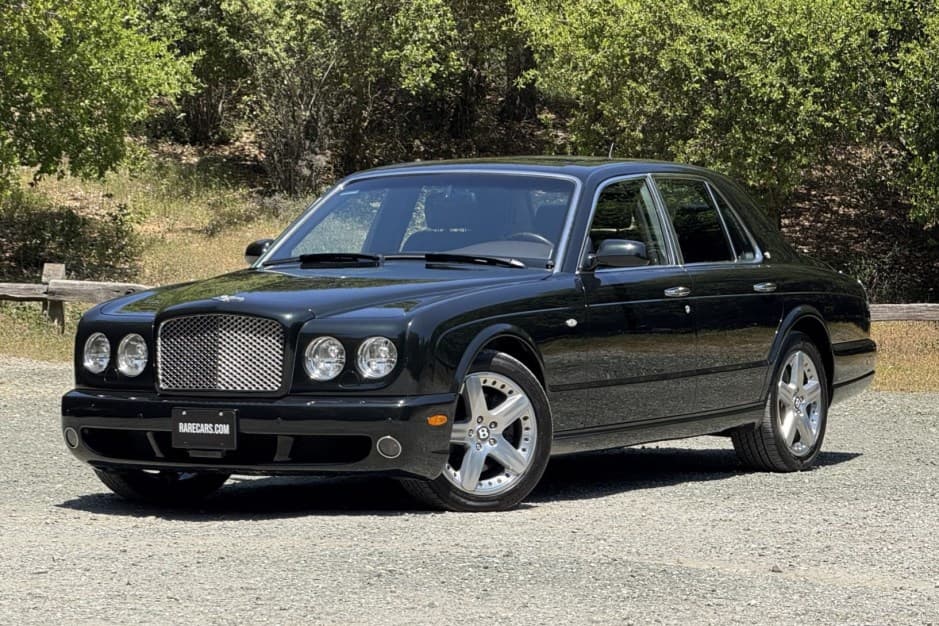 2005 Bentley Arnage sold for $27,750