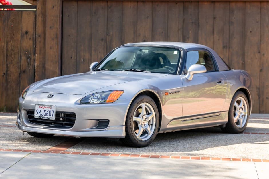 2000 Honda AP1 S2000 sold for $38,500