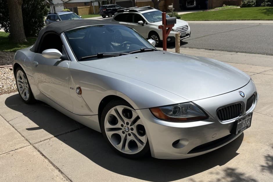 2004 BMW Z4 Roadster E85 sold for $9,500