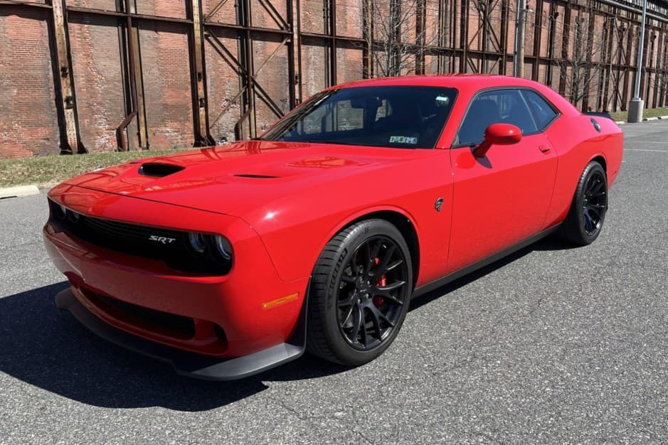 2016 Dodge Challenger SRT Hellcat sold for $42,000
