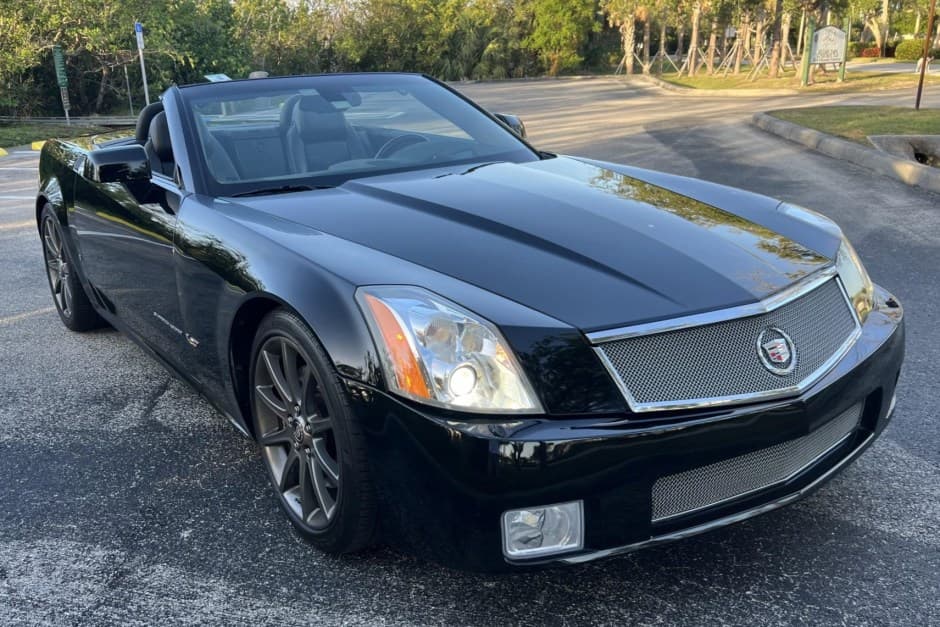 2006 Cadillac XLR sold for $25,350