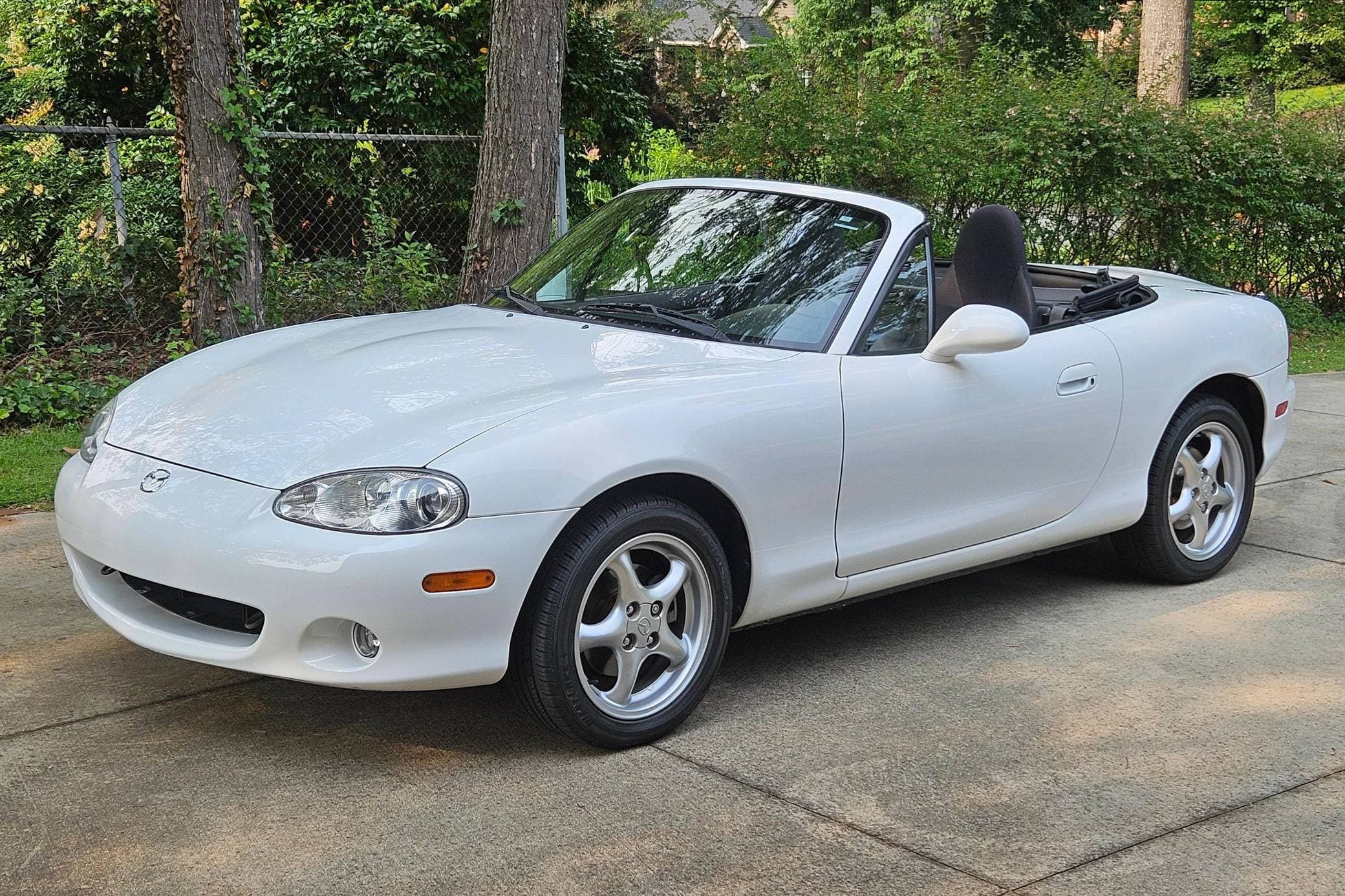 2002 Mazda NB Miata sold for $11,000