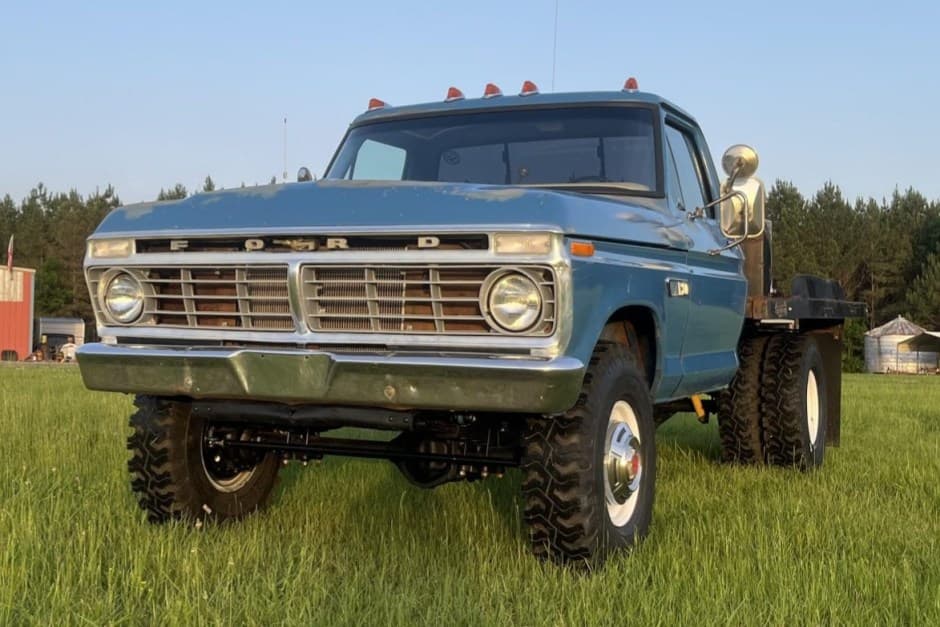 1975 Ford F-Series 1973-1979 sold for $16,000