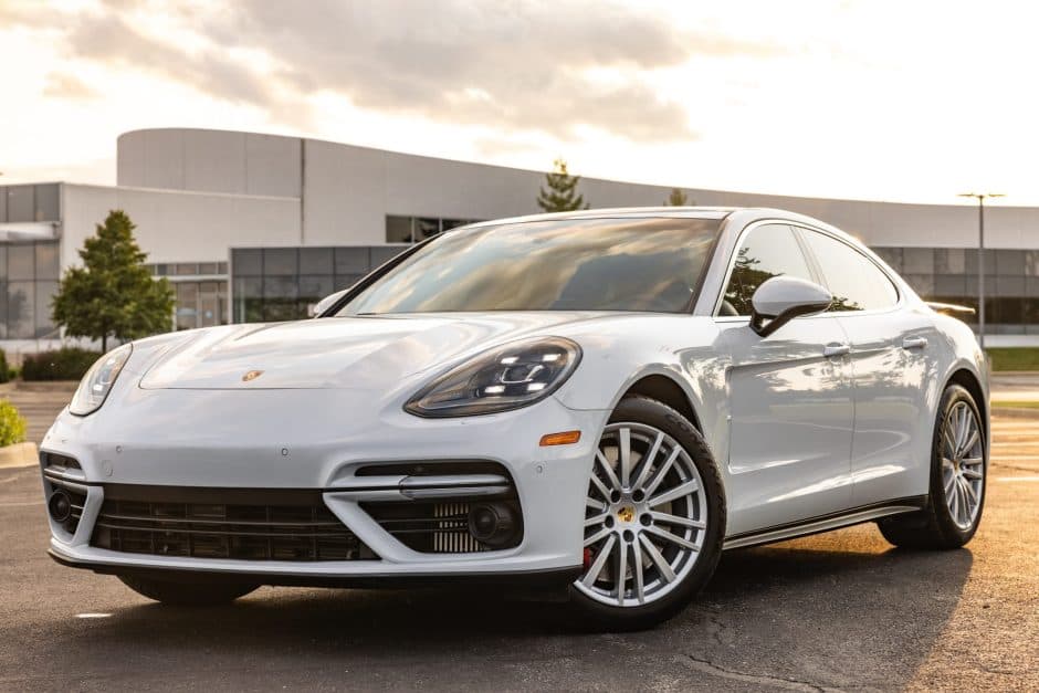 2017 Porsche Panamera sold for $60,000