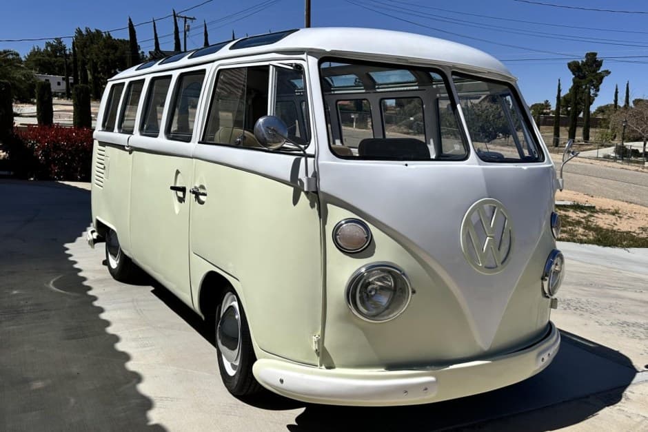 1966 Volkswagen Split-Window Bus sold for $19,500