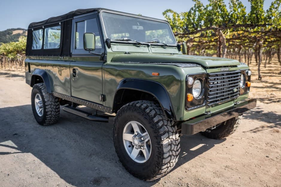 1992 Land Rover 110 / Defender 110 (Euro Spec) sold for $38,250