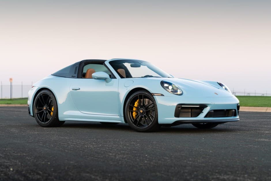 2024 Porsche 992 911 (Non-Turbo/GT2/GT3) sold for $250,000