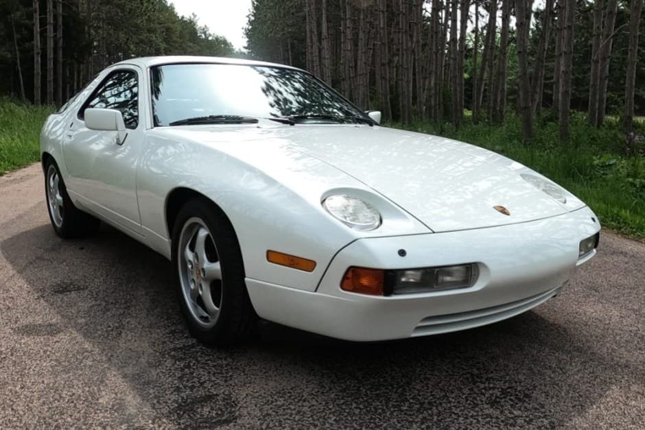 1988 Porsche 928 sold for $31,500