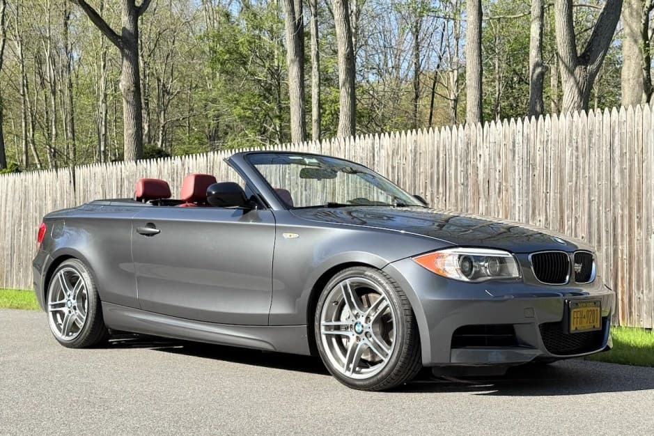 2013 BMW E82/E88 1-Series sold for $26,750