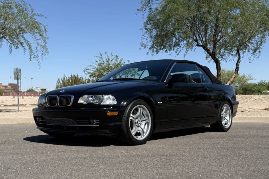2002 BMW E46 3-Series Convertible sold for $10,280