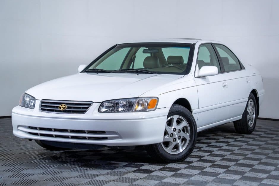 2000 Toyota Camry sold for $10,250