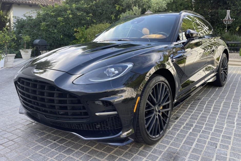 2023 Aston Martin DBX sold for $115,000