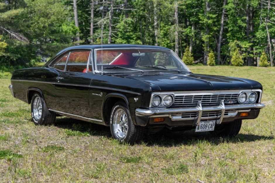 1966 Chevrolet Impala (1965-1970) sold for $13,250
