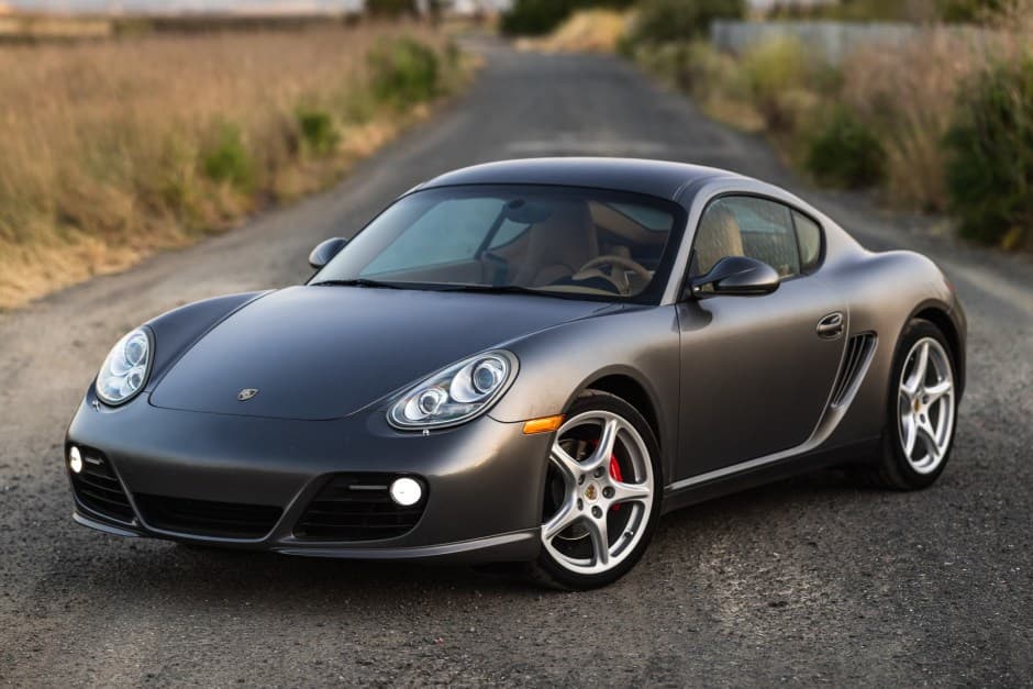 2009 Porsche 987 Cayman sold for $40,600