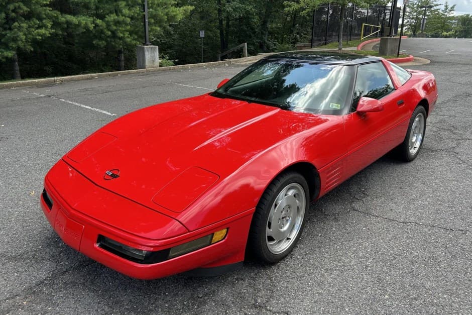 1994 Chevrolet Corvette C4 sold for $10,000