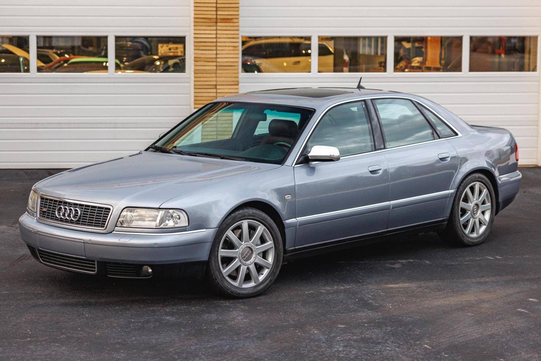 2003 Audi S8 sold for $15,869