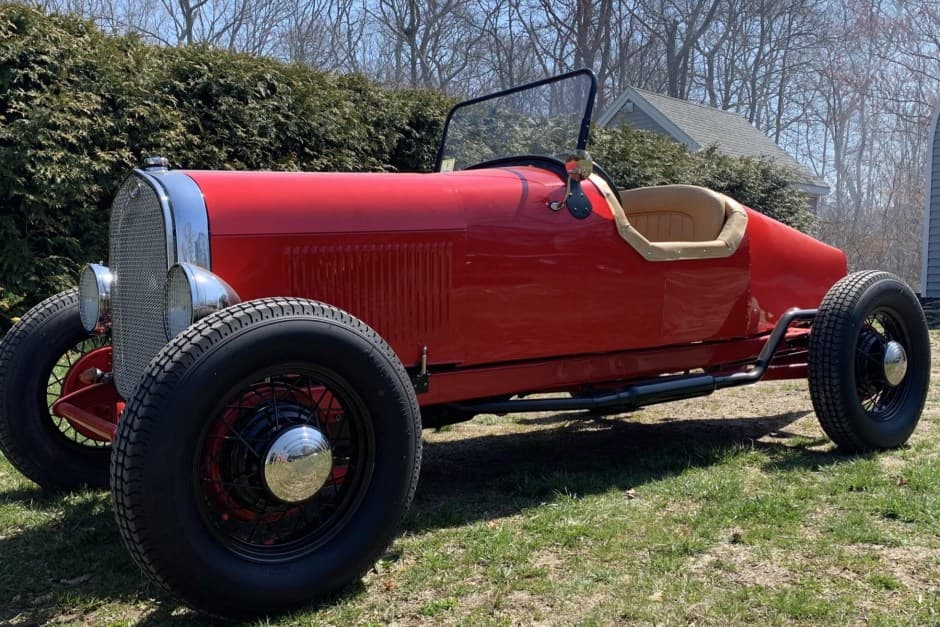 1929 Ford  sold for $9,300