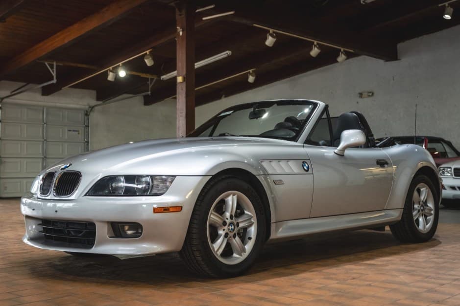 2001 BMW Z3 sold for $12,150