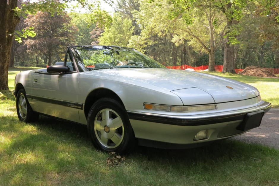 1990 Buick Reatta sold for $10,000
