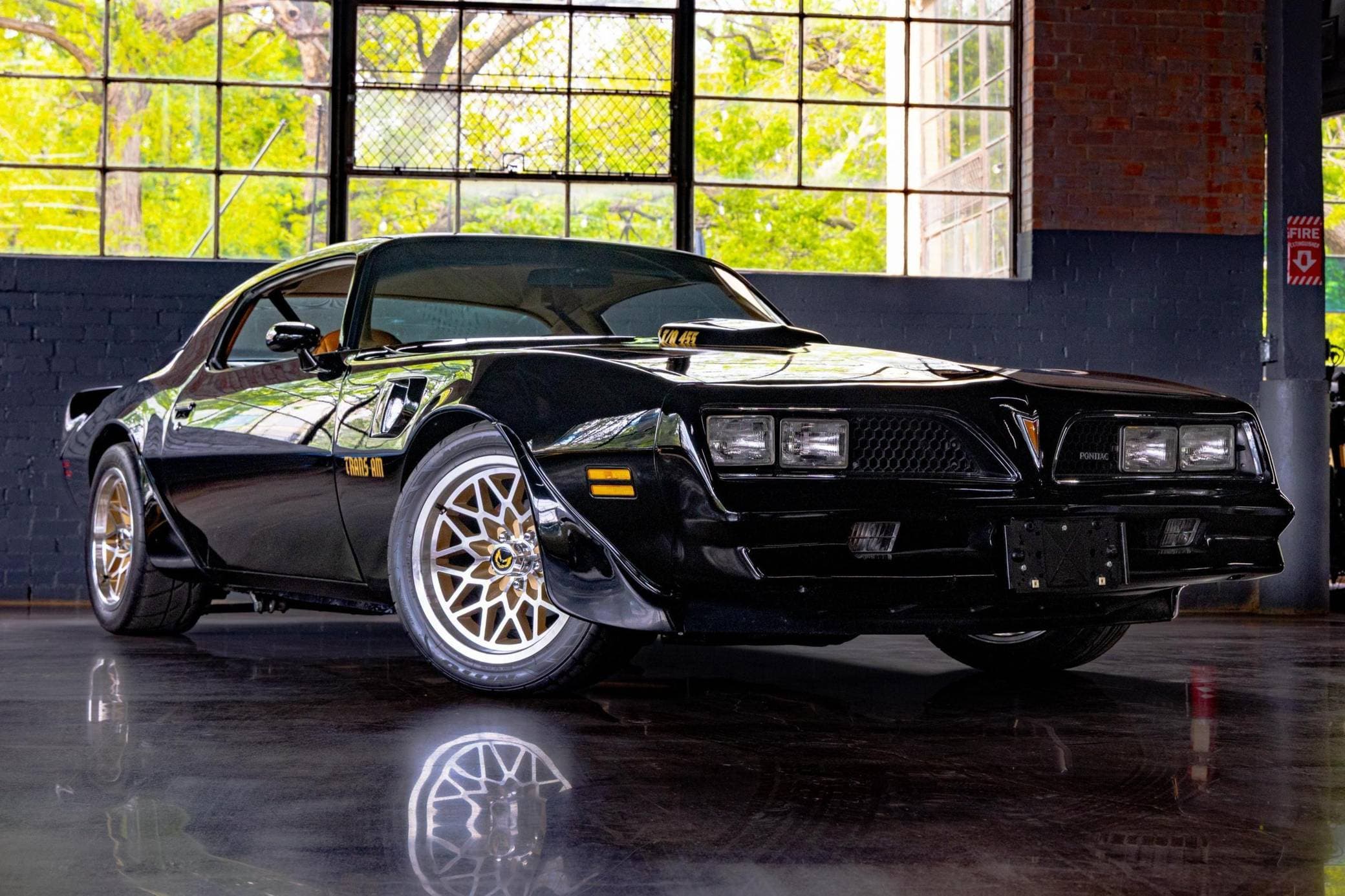1980 Pontiac Firebird sold for $40,555