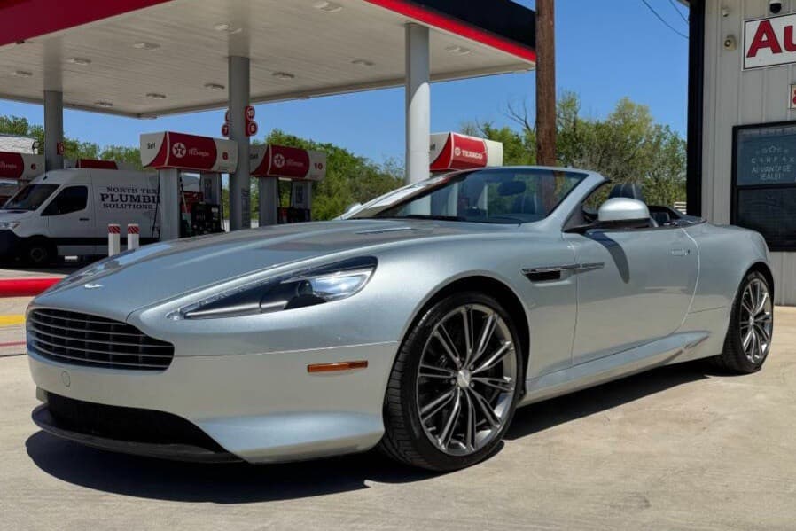 2012 Aston Martin Virage (2012) sold for $63,000
