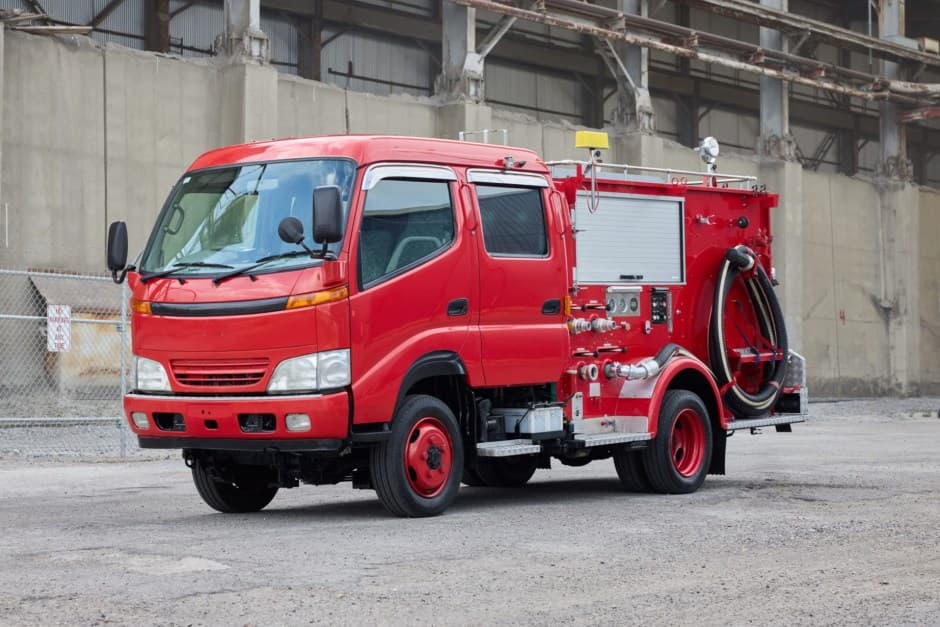 2000 Toyota Dyna sold for $16,000