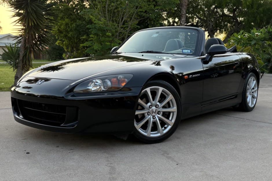2006 Honda AP2 S2000 sold for $32,500