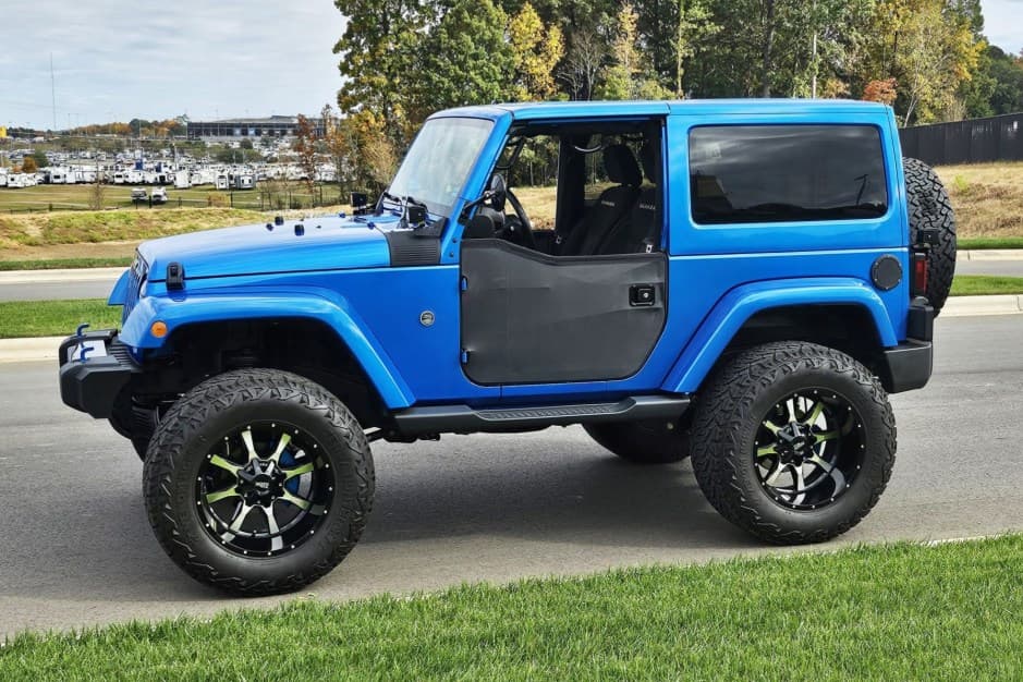 2015 Jeep Wrangler JK (2007-2018) sold for $25,000