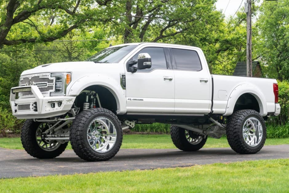 2019 Ford Super Duty 2017-2022 sold for $56,500
