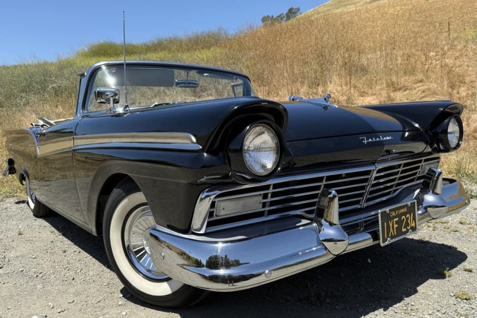 1957 Ford Fairlane sold for $26,250