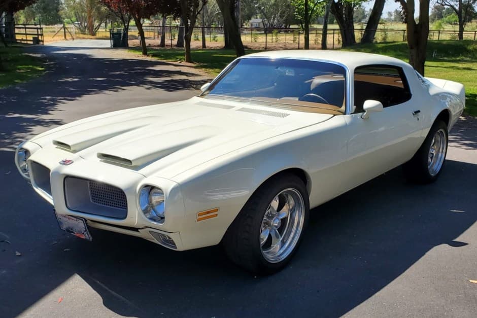 0 Pontiac Firebird (1970-1981) sold for $16,250