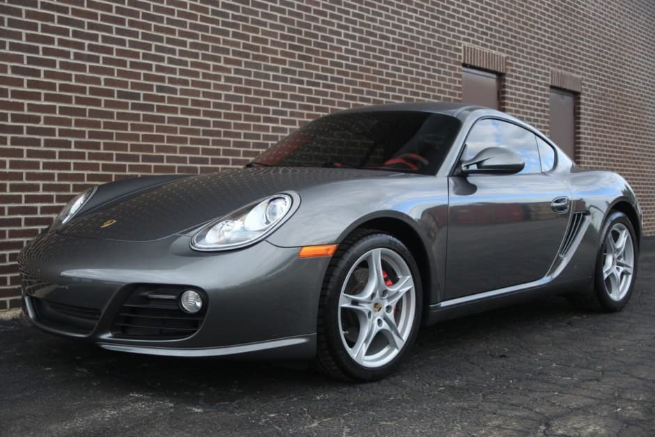 2012 Porsche 987 Cayman sold for $44,250