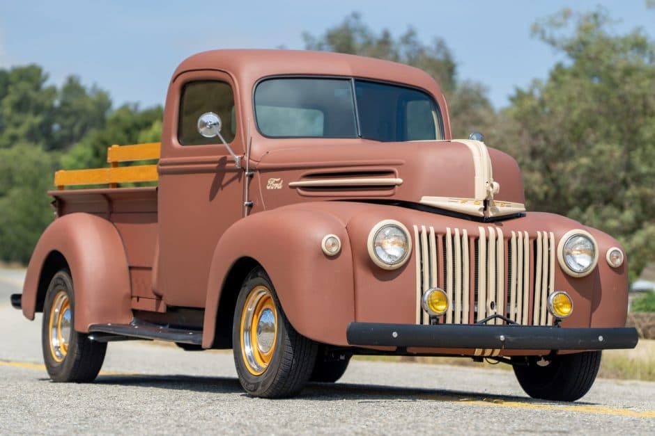 1947 Ford Pickup 1940-1947 sold for $16,000