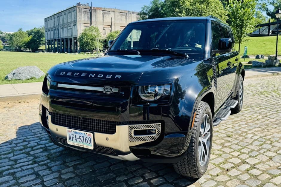2022 Land Rover Defender L663 sold for $52,000