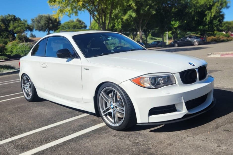 2013 BMW E82/E88 1-Series sold for $20,000