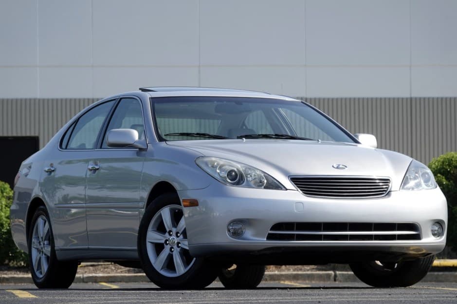 2005 Lexus ES sold for $8,700