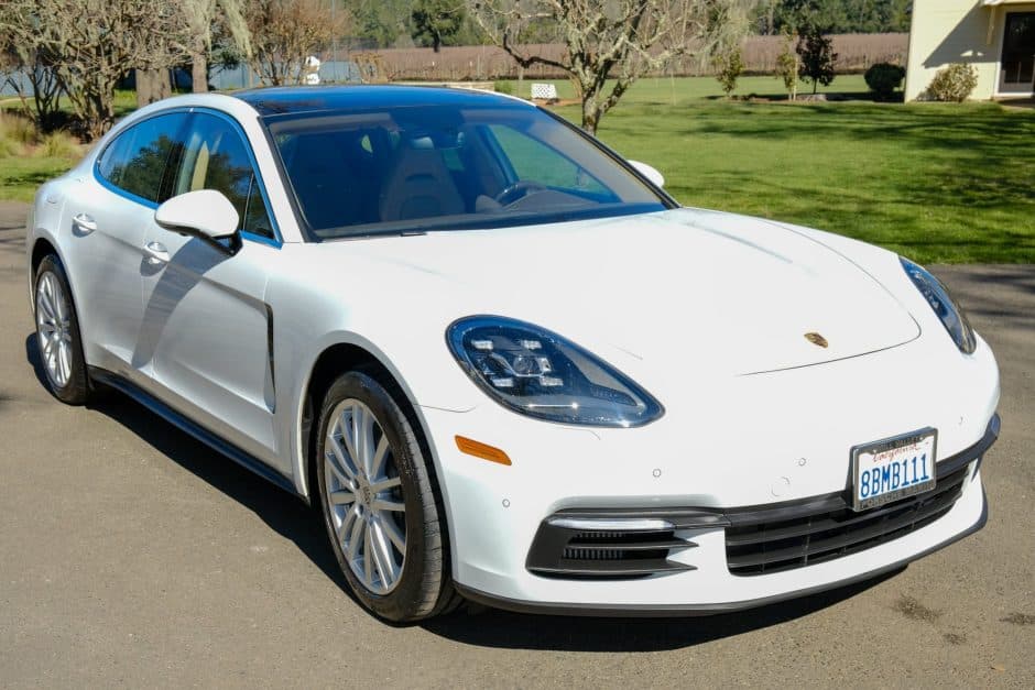 2017 Porsche Panamera sold for $35,500
