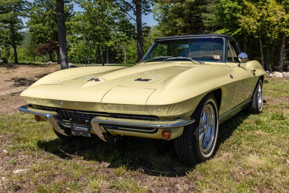 1966 Chevrolet Corvette C2 sold for $67,000