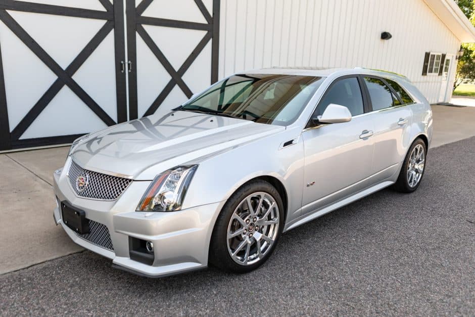 2012 Cadillac CTS & CTS-V sold for $54,000