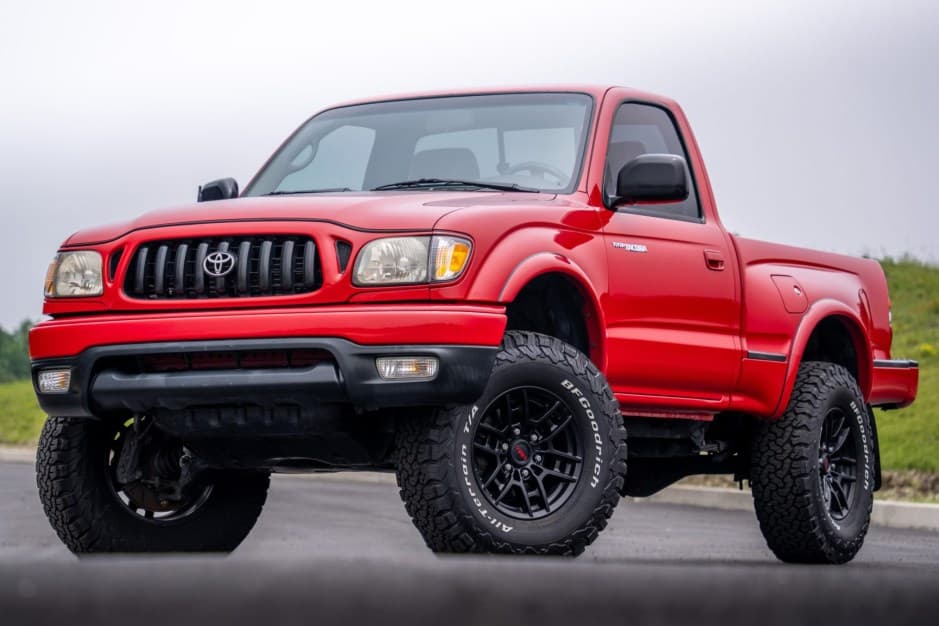 2001 Toyota Tacoma (N1X0 1995-2005) sold for $30,084