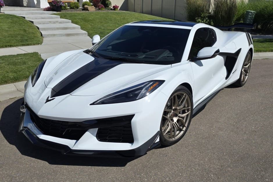2024 Chevrolet Corvette C8 sold for $123,000