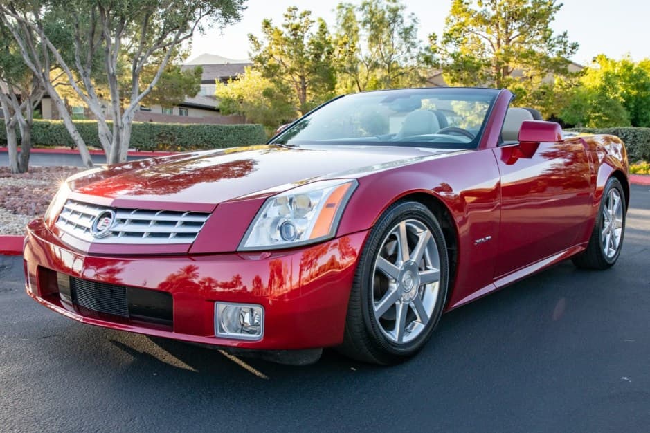 2005 Cadillac XLR sold for $26,500
