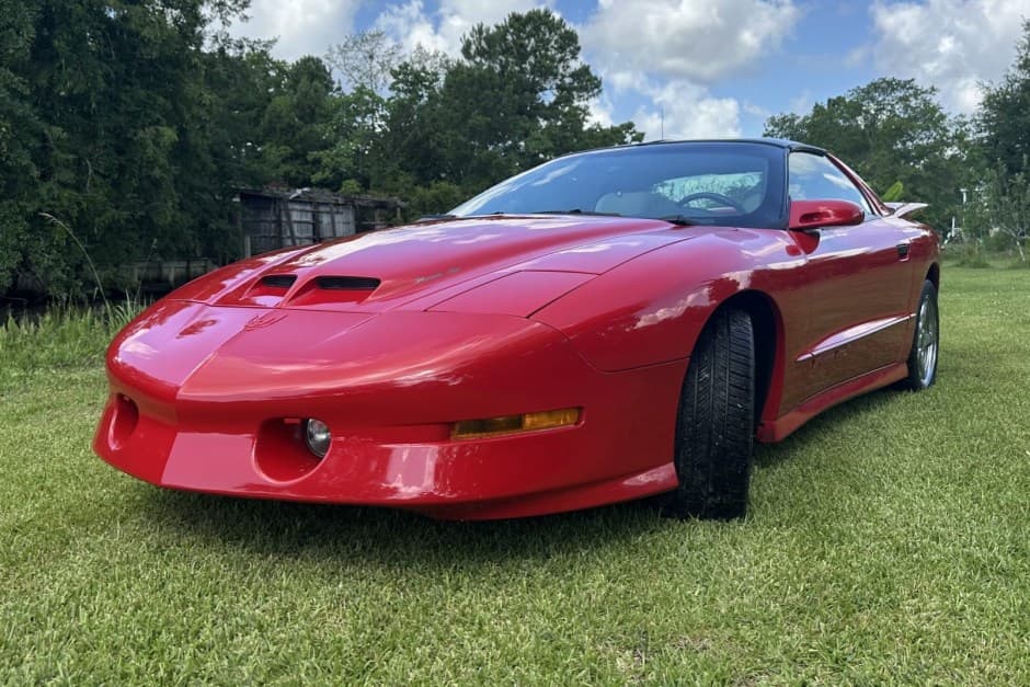 1996 Pontiac Firebird (1993-2002) sold for $14,500