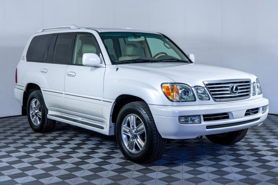 2006 Lexus LX470 sold for $44,750