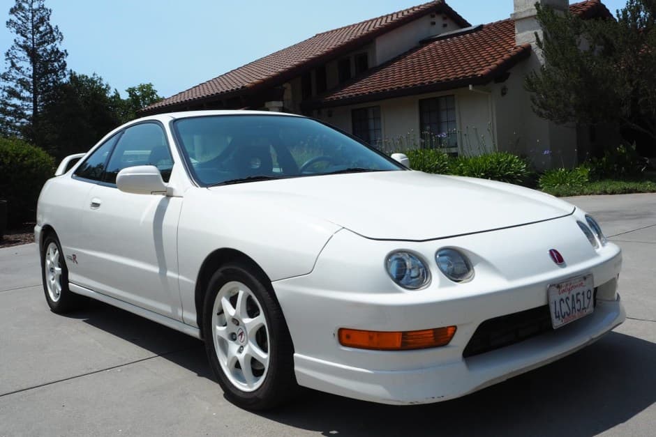 1998 Acura Integra Type R sold for $44,500
