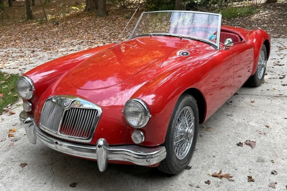 1961 MG MGA sold for $13,250