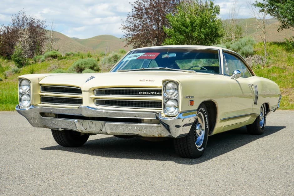 1966 Pontiac Catalina sold for $14,500
