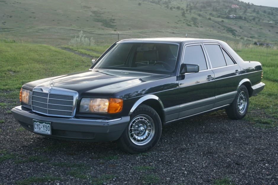 1984 Mercedes-Benz W126 S-Class sold for $13,250