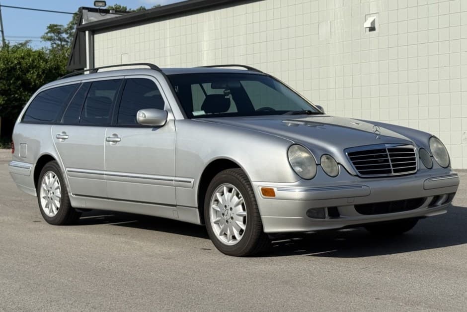 2002 Mercedes-Benz W210 E-Class sold for $6,500