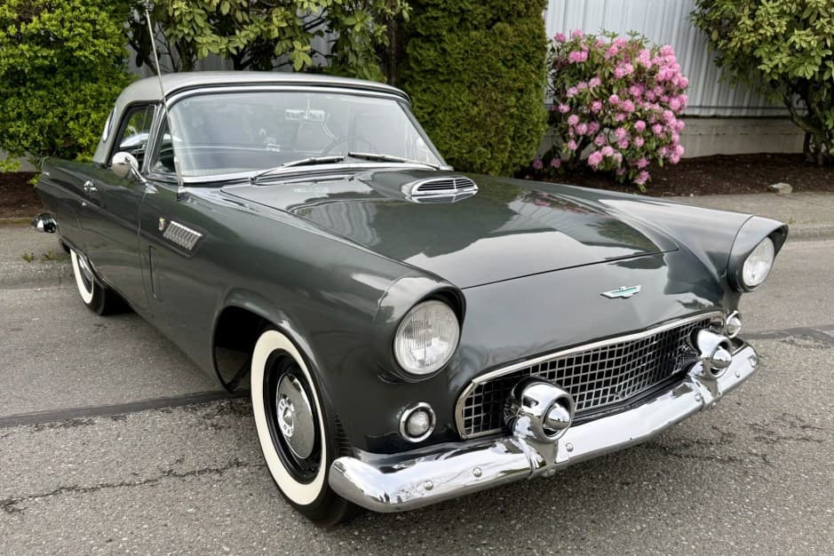 1956 Ford Thunderbird (1955-1957) sold for $32,750